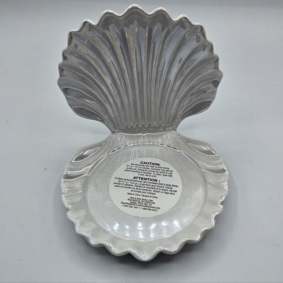 Bath & Body Works White Iridescent Clamshell Candle Holder - Picture 4 of 6